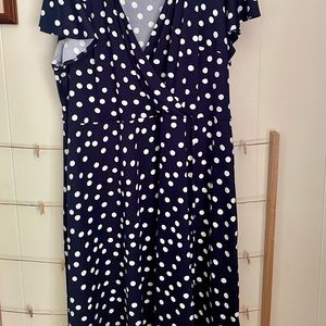 Fortune and Ivy Tie Wrap Dress 💙🤍👗